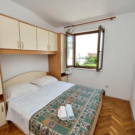 Apartments Ana Петрчане Экстерьер фото