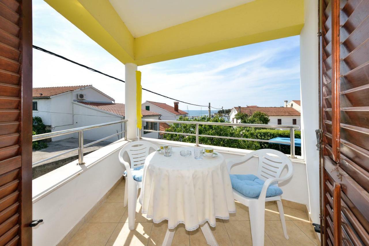 Apartments Ana Петрчане Экстерьер фото