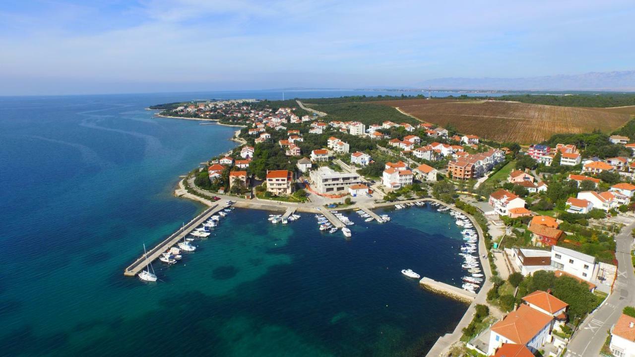 Apartments Ana Петрчане Экстерьер фото