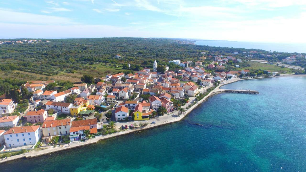 Apartments Ana Петрчане Экстерьер фото